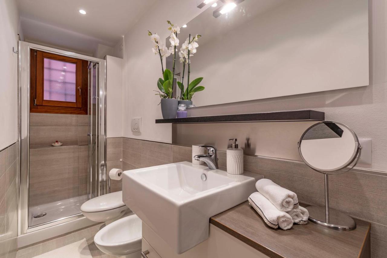 Central Apt Apartment *